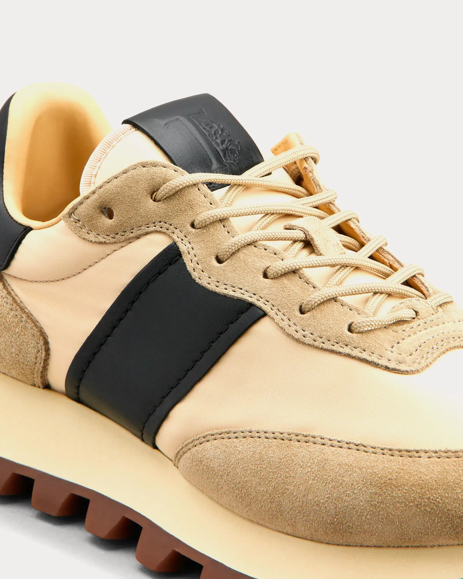 1T Suede & Fabric Beige / Off-White / Brown Low Top Sneakers