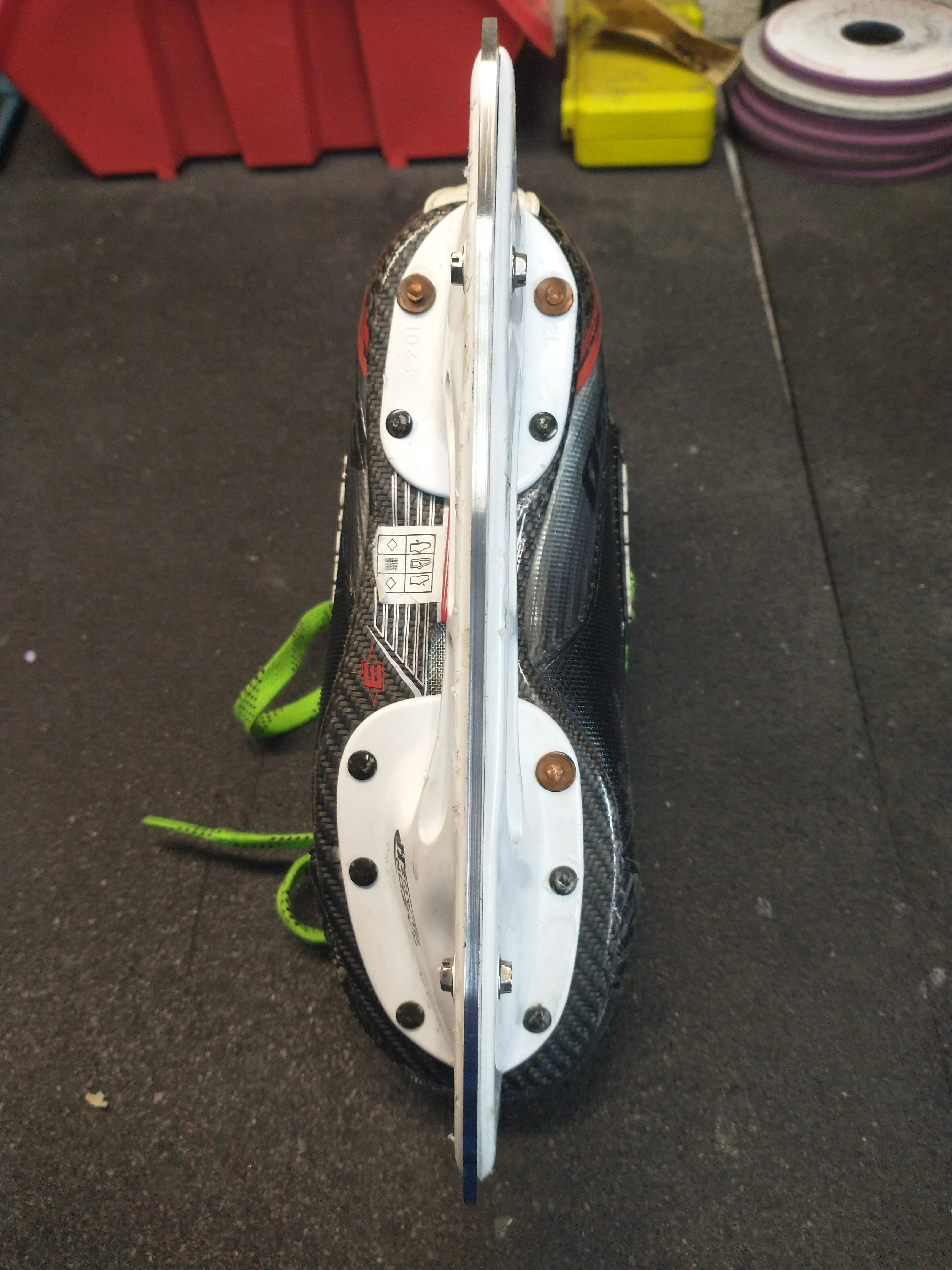 New Easton SYNERGY EQ50 Size 2D Skates