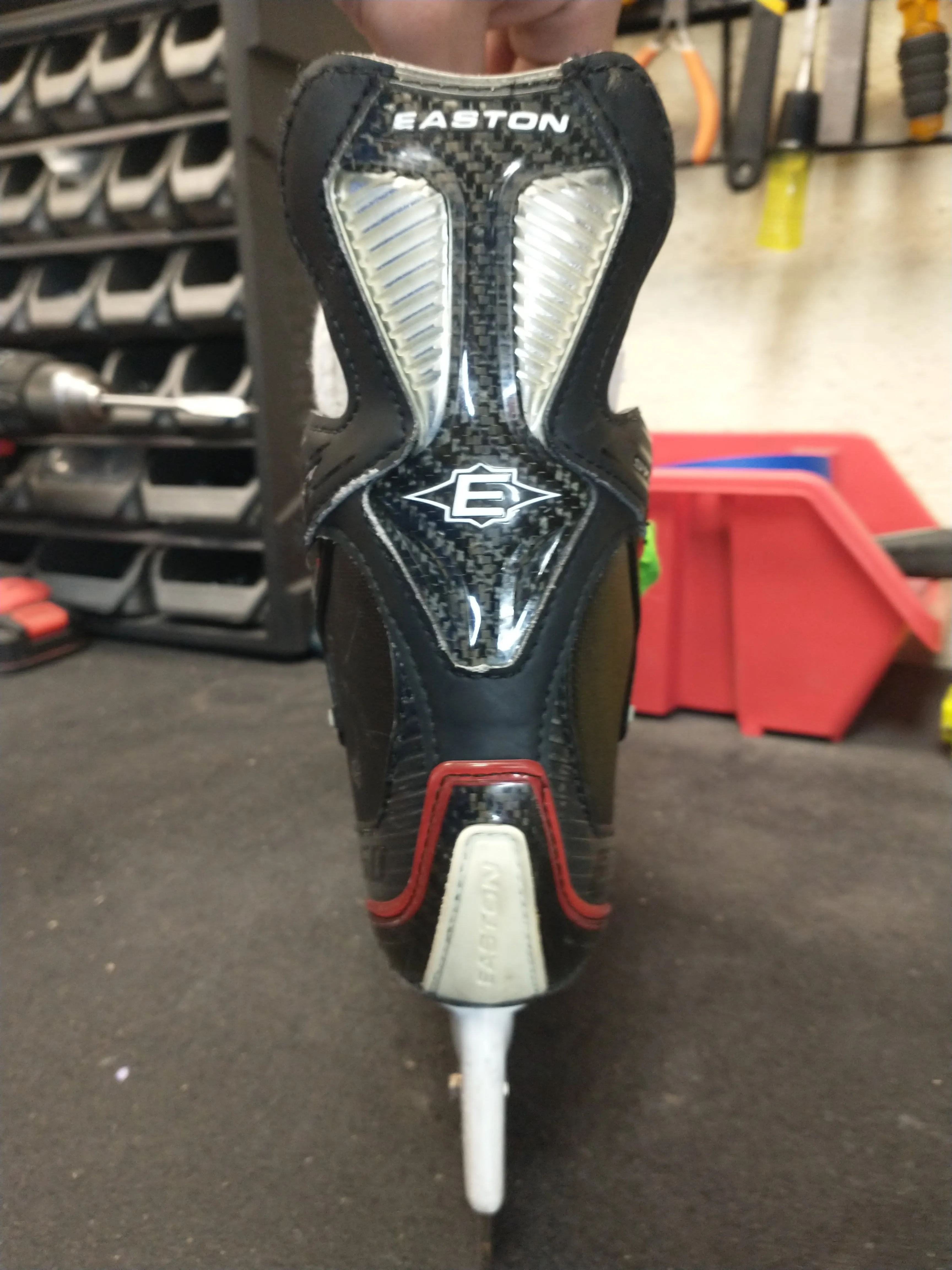 New Easton SYNERGY EQ50 Size 2D Skates