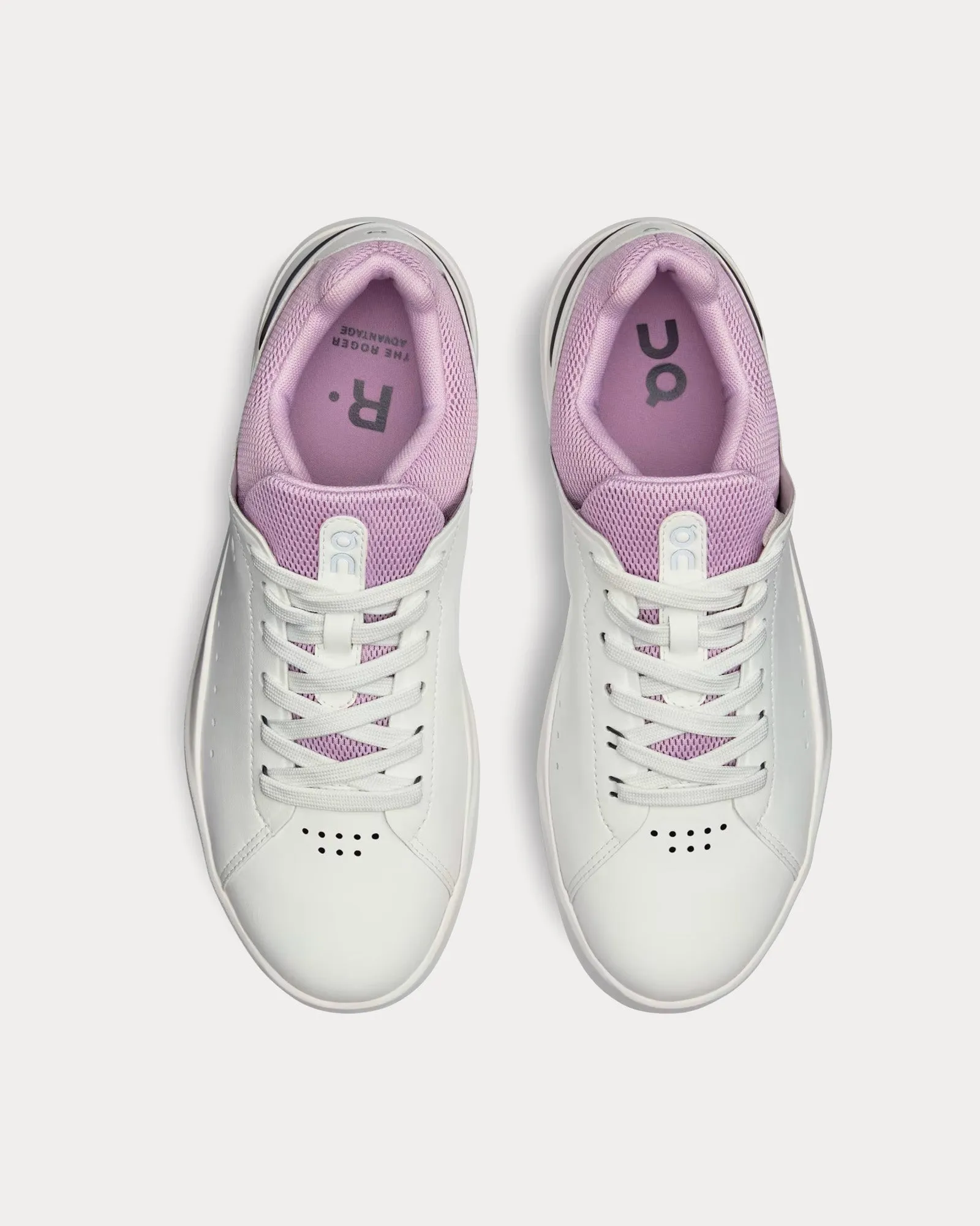 The Roger Advantage White / Aster Low Top Sneakers