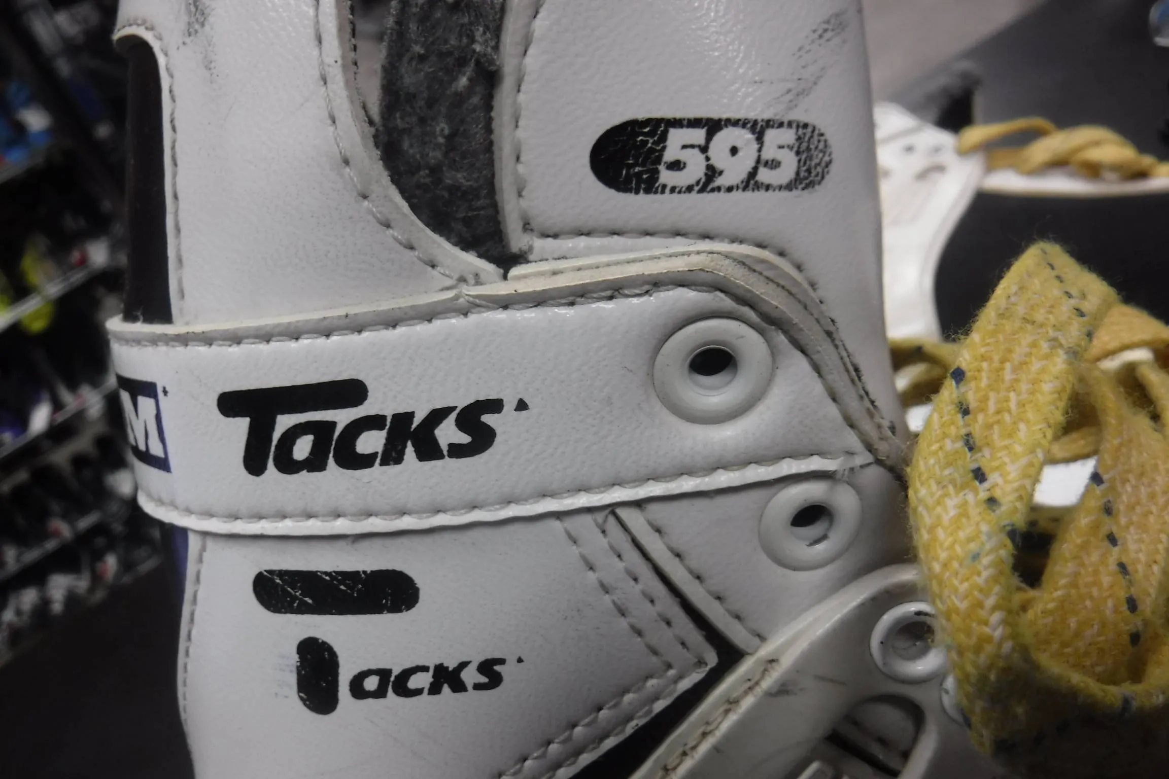 Used CCM Tacks 595 Size 4 Hockey Skates