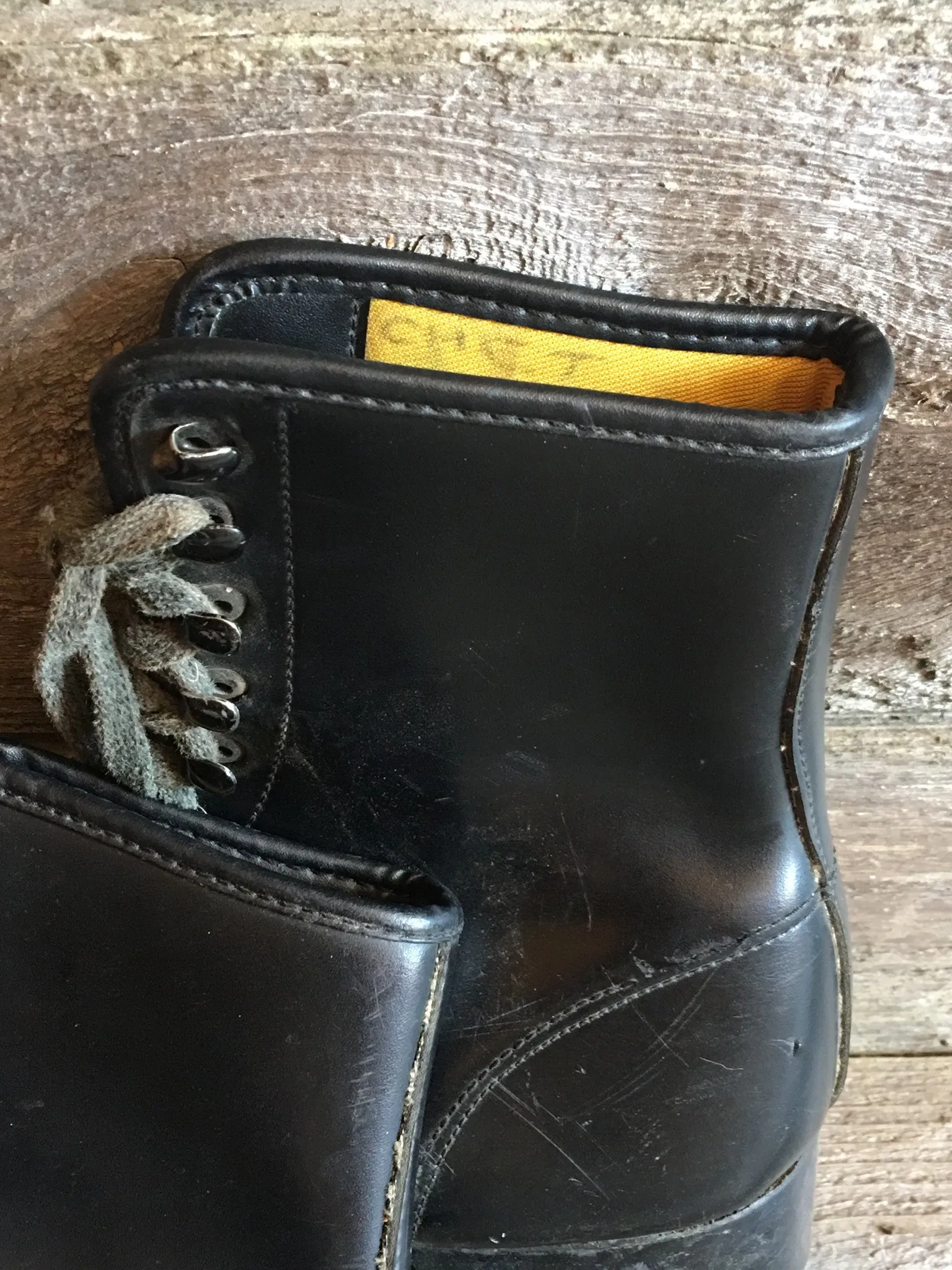 Vintage Black Leather Mens Figure Skates