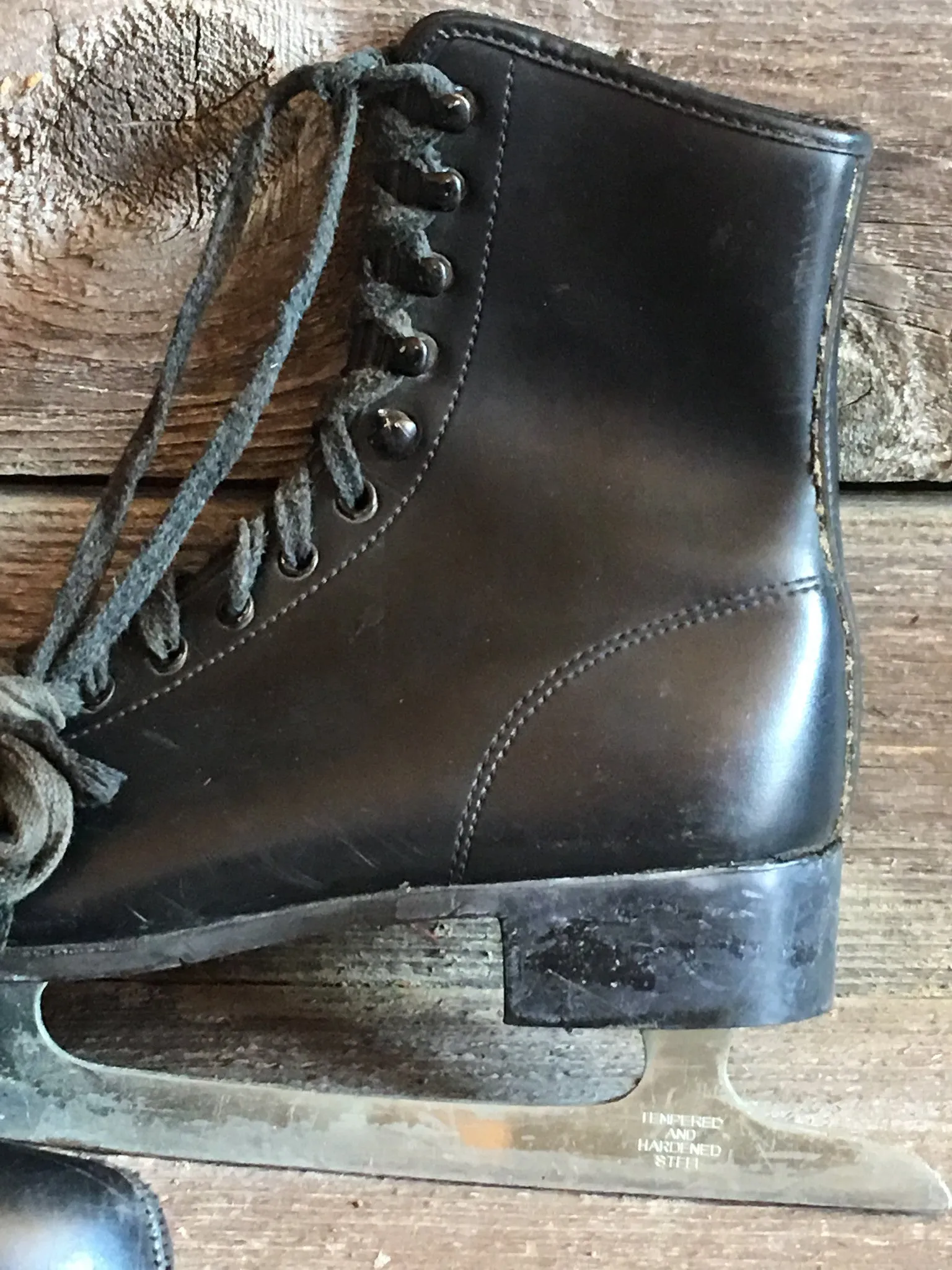 Vintage Black Leather Mens Figure Skates