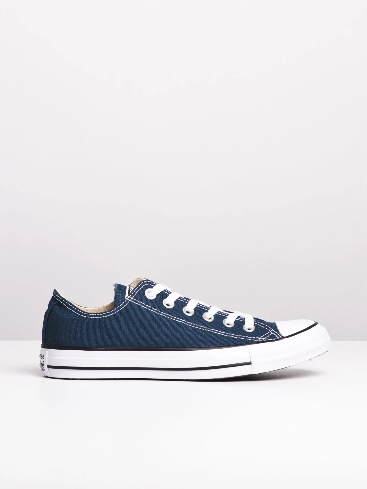 WOMENS CONVERSE CTAS CORE CANVAS SHOES - CLEARANCE
